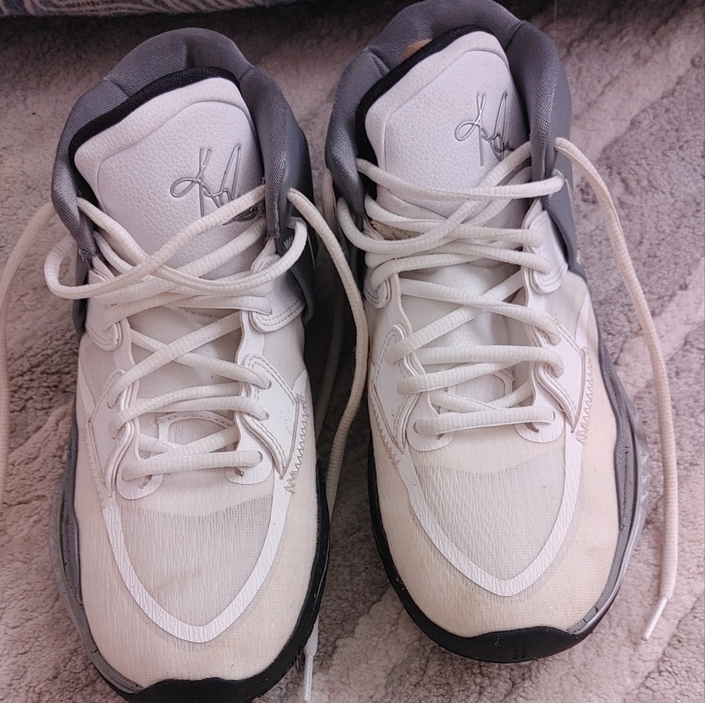 Nike basketball shoes